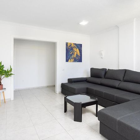 Classbnb - Three Spacious Apartments 150M From The Las Americas Promenade Arona  Buitenkant foto
