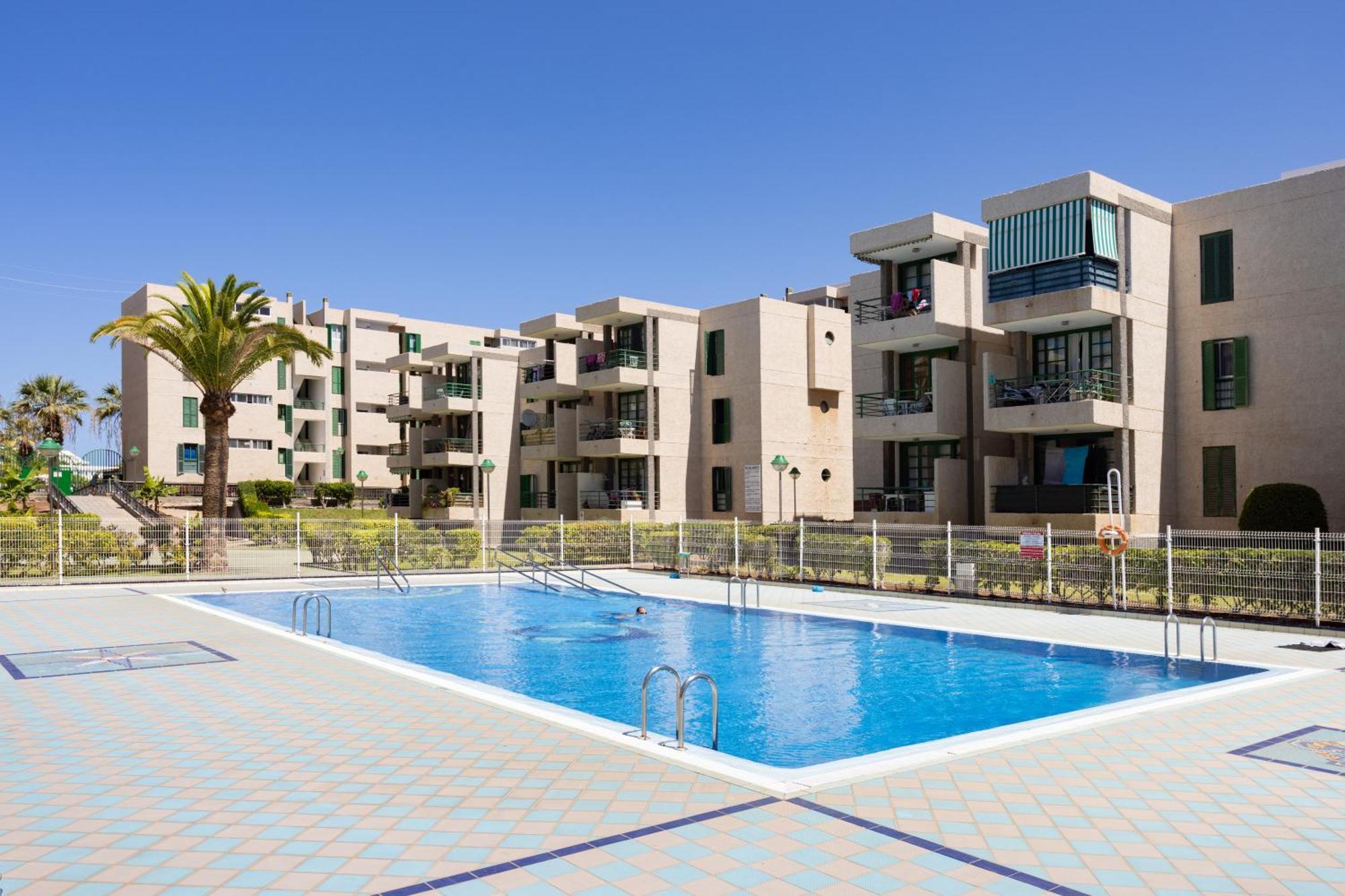 Classbnb - Three Spacious Apartments 150M From The Las Americas Promenade Arona  Buitenkant foto